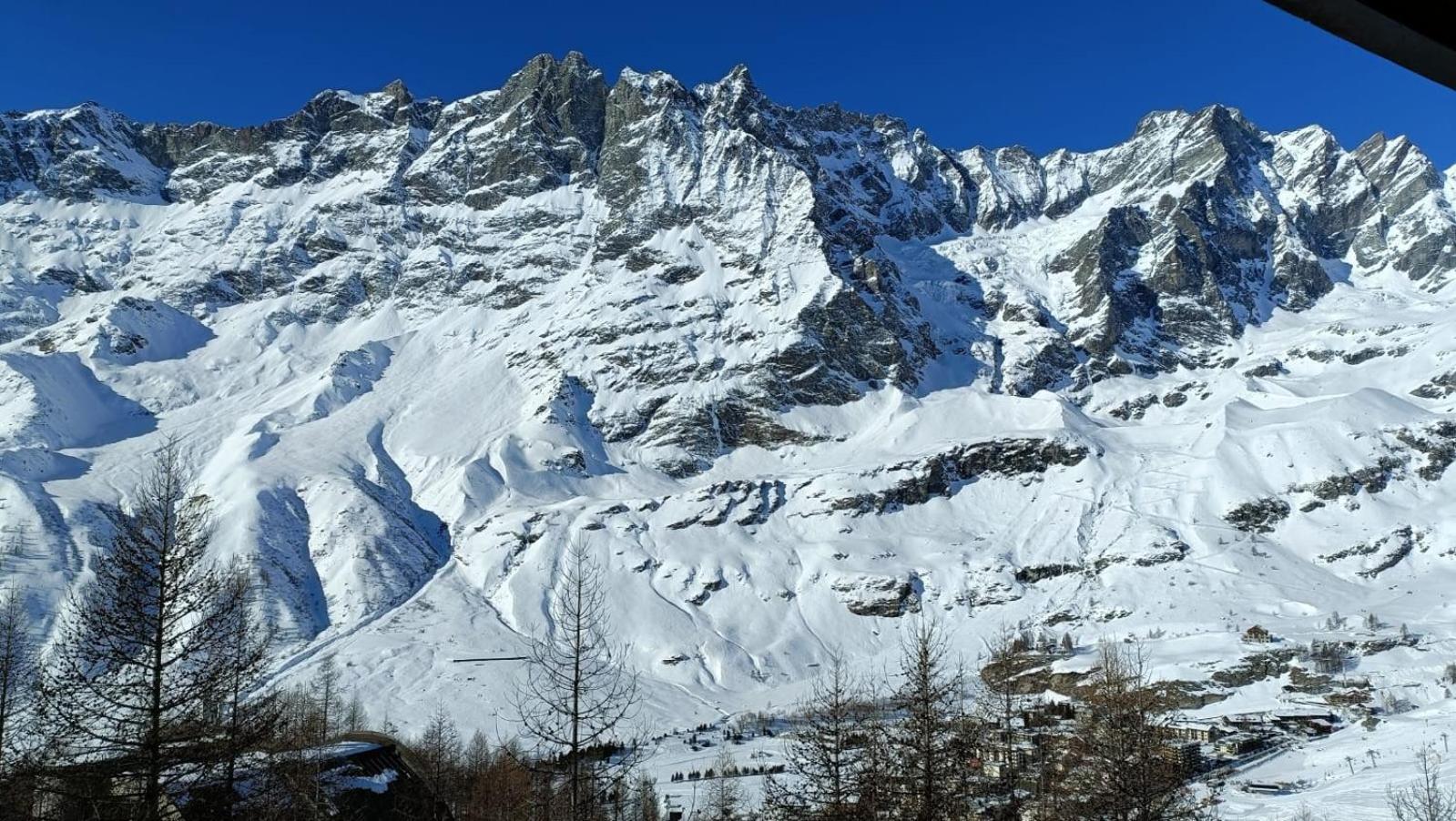 Panorama Chalet A La Grand'Ourse Di Cervinia Cir Vda Valtournenche 0198 เบรยล์-แชร์วิเนีย ภายนอก รูปภาพ